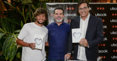 Fernando Moraes lança livro em noite de autógrafo com celebridades